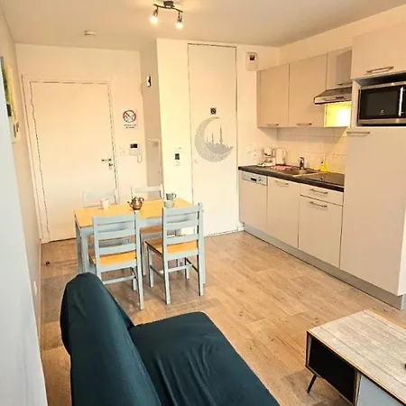 T2 Recent Etoile Apartman *